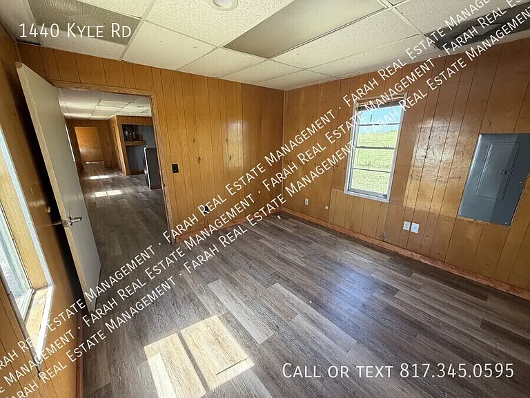 1440 Kyle Rd — Photo 3