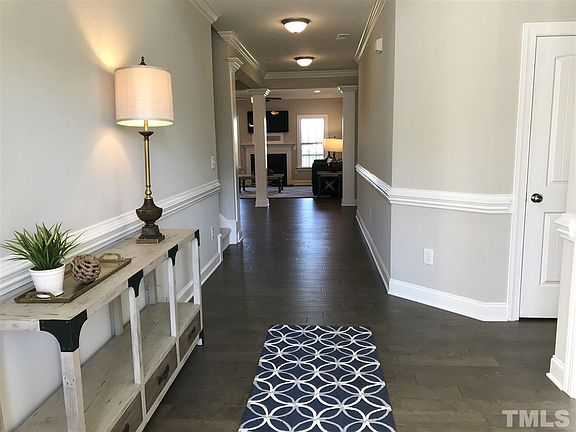 3rd image of 24 Afton Ct