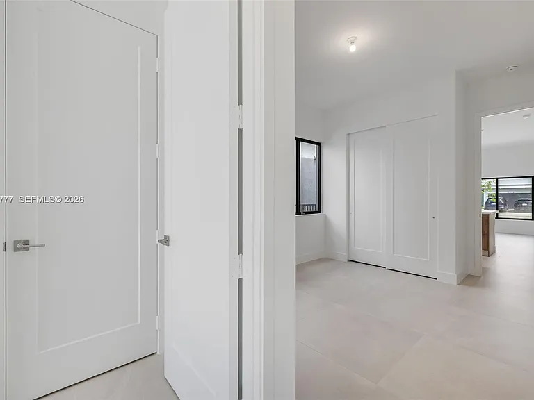 19670 NE 14th Ct — Photo 17