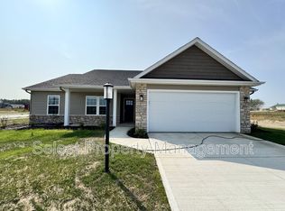 5005 Whittlebury Dr, Fort Wayne, IN 46818