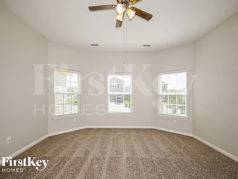 14281 Bridgeview Ln — Photo 8
