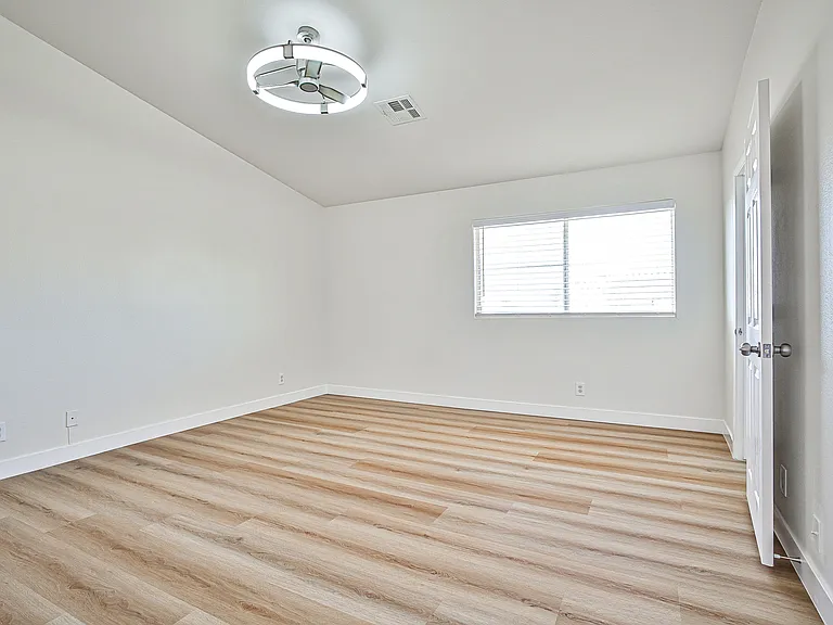 9281 Casa Christina Ln — Photo 15