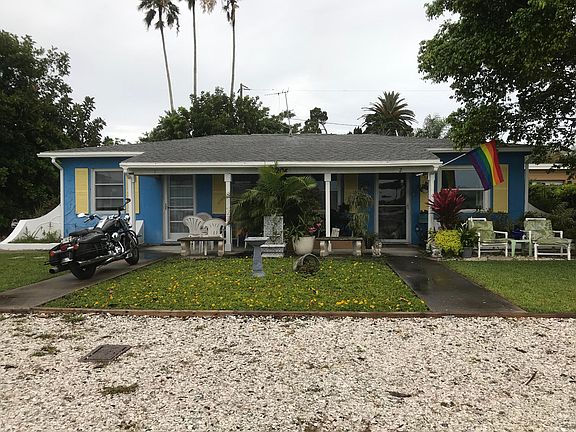 Left side is for rent