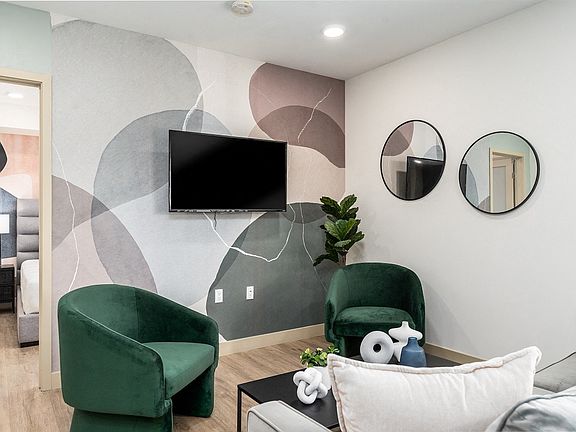 5th image of 1532 Brockton Ave #409