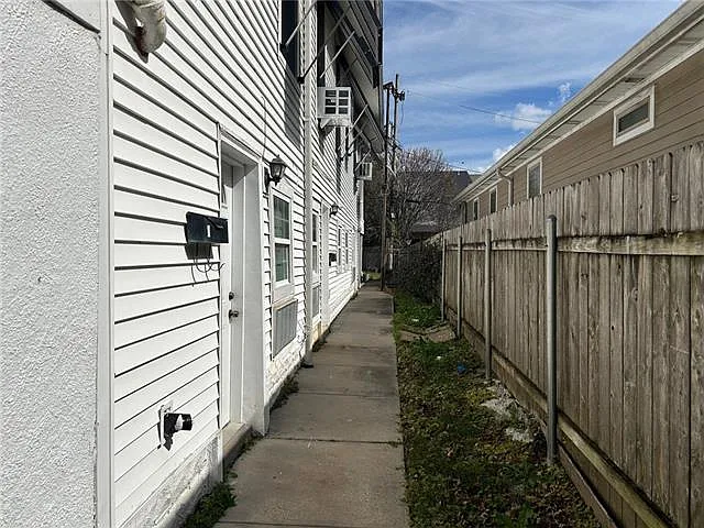 1 bed, 2.0 bath, 482 sqft, $1,000 — Photo 2