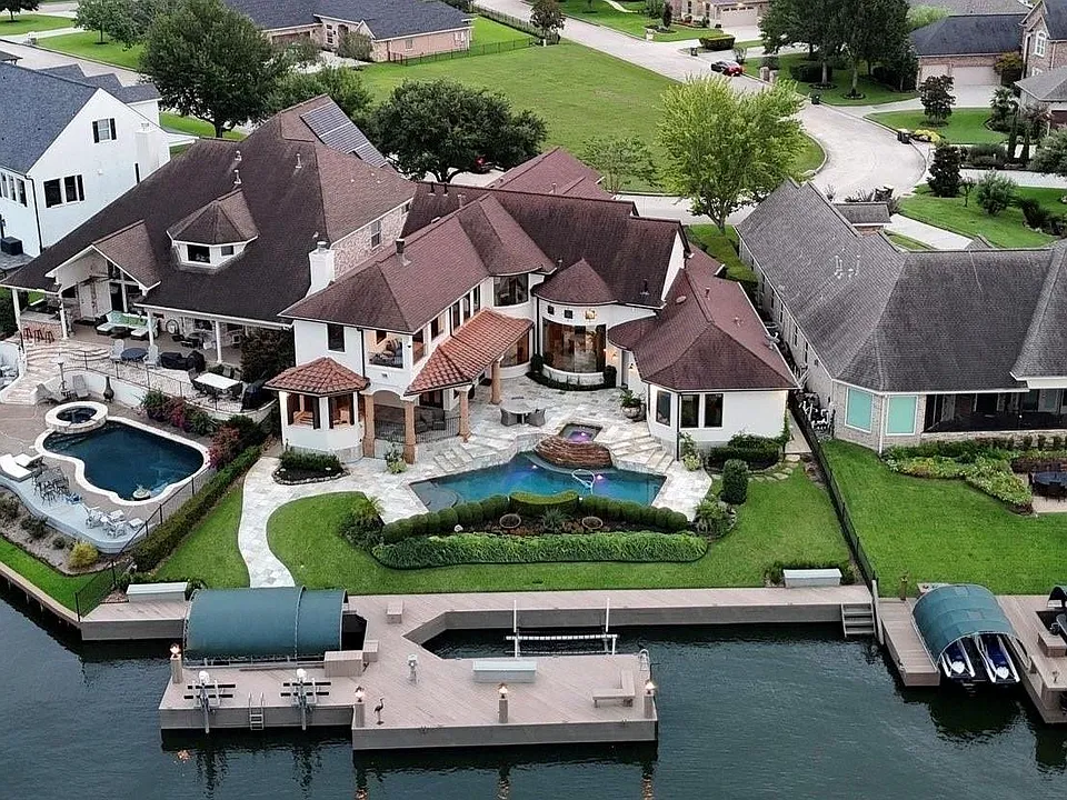 12316 Oak Bend Cir