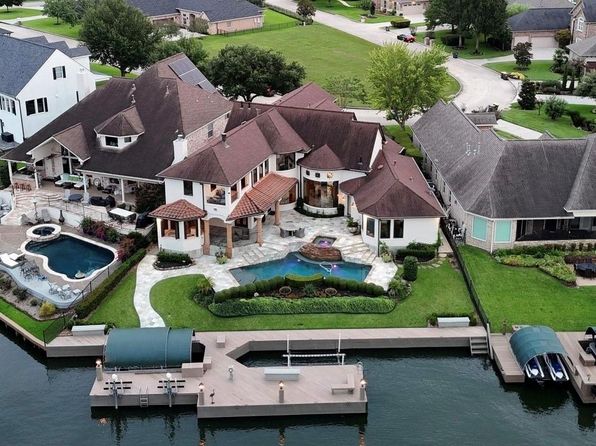 12316 Oak Bend Cir