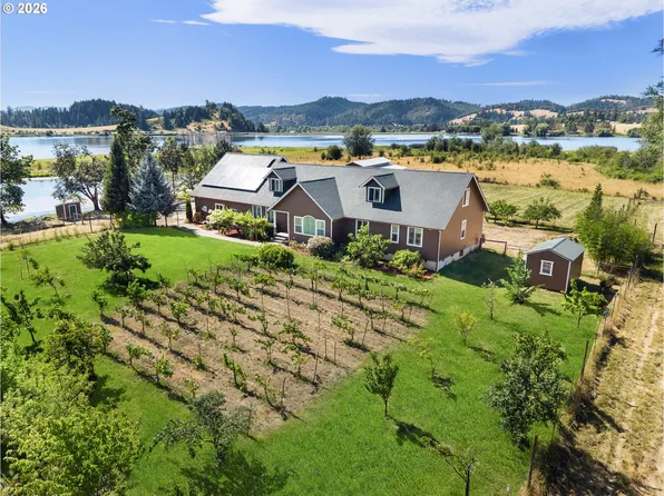 1750 Plat I Rd, Sutherlin, OR 97479