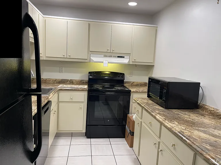 245 Center Rd #103 — Photo 38