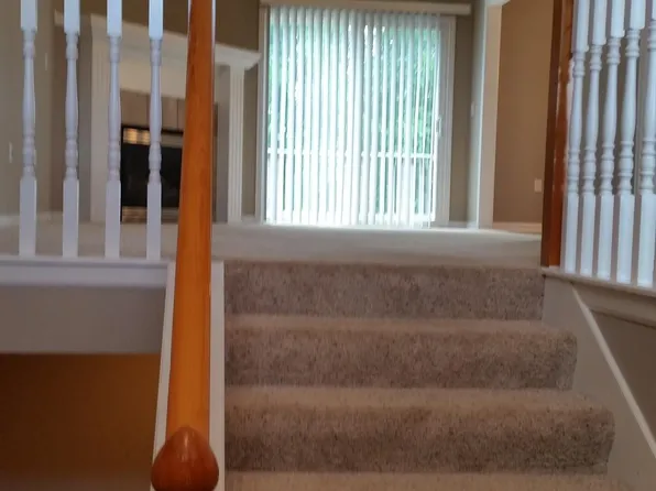 1409 Whispering Meadows Ct, Eudora, KS 66025