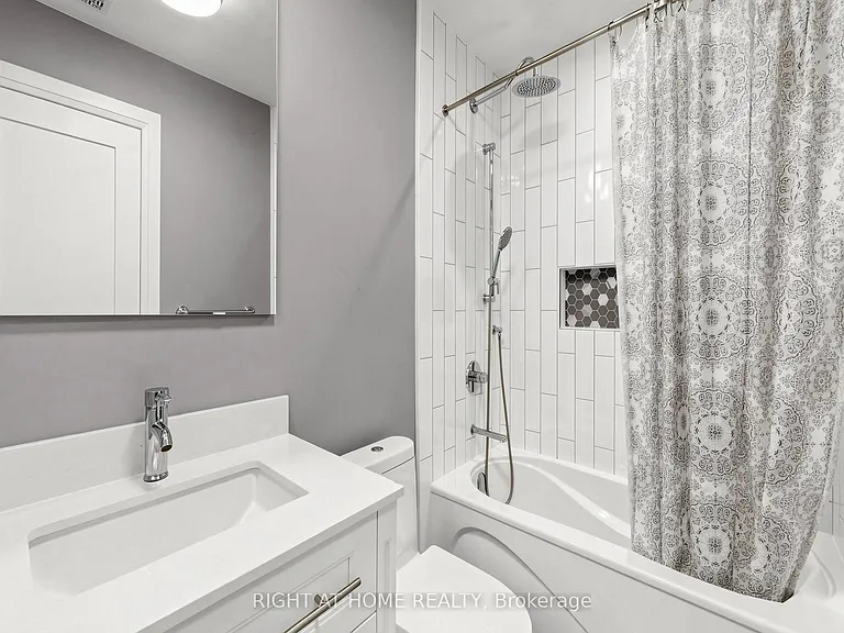 67 Bonnyview Dr — Photo 37