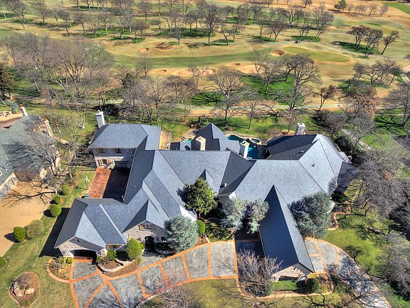 Beautiful Golf Course Views!