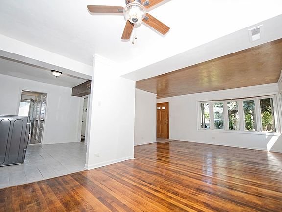 5th image of 65 Macarthur Dr