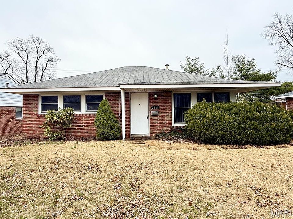 1st image of 2028 Westbrook Dr