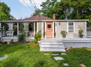 67 Weaver Rd, North Kingstown, RI 02852