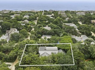 54 Gardiner Dr, Amagansett, NY 11930