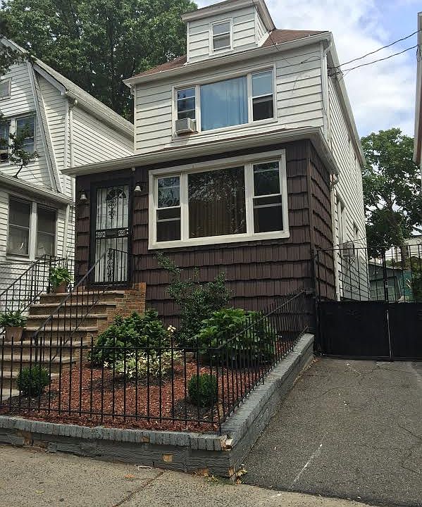 1st image of 2641 94th St