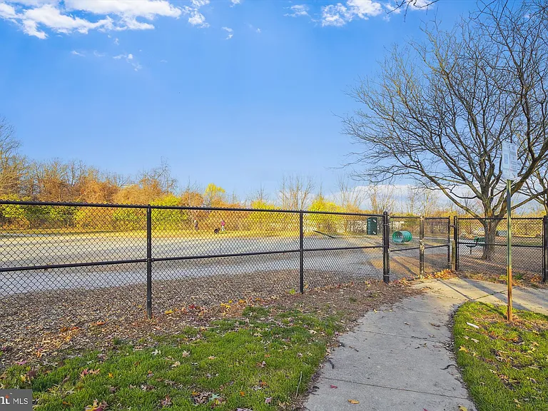 845 King Farm Blvd — Photo 49