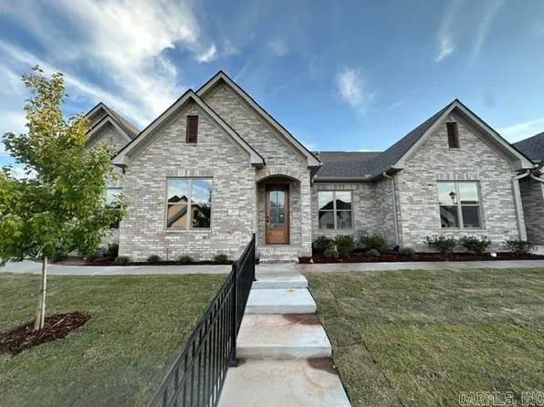 219 Edgewood Cir, Little Rock, AR 72223