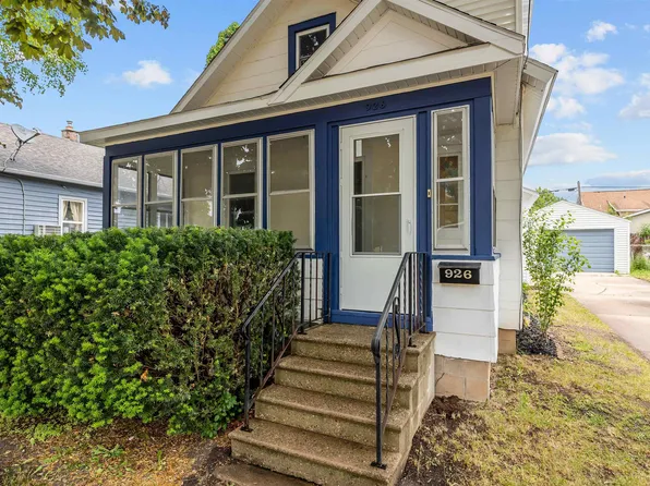 926 Dove St, Oshkosh, WI 54902