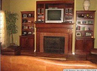 3180 Craft Rd, Olive Branch, MS 38654