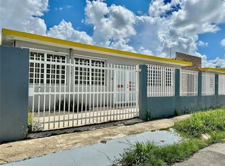 4D54 Playera Lomas Verdes, Bayamon, PR 00956