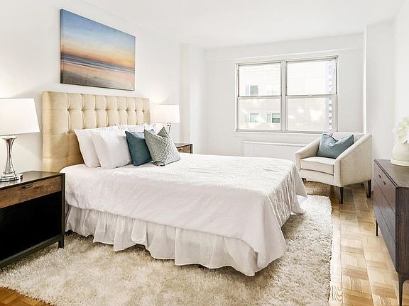 4th image of 155 E 34th St APT 11P