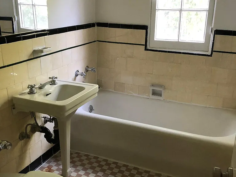 802 N Sweetzer Ave #204 — Photo 10