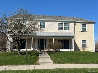 822 Bloomfield Village Blvd APT E, Auburn Hills, MI, 48326