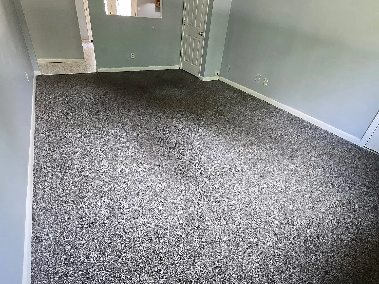 2 bed, 900 sqft, $1,100 — Photo 1
