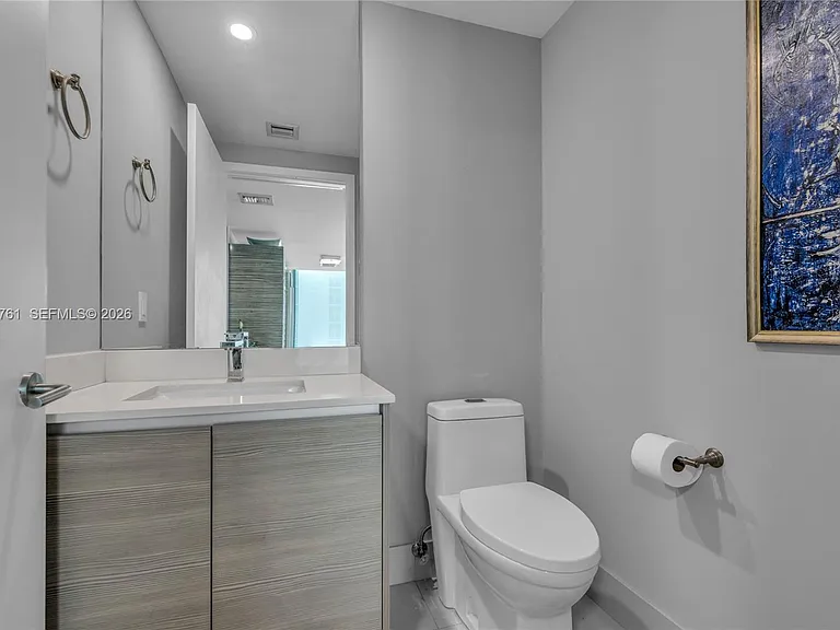 460 NE 28th St #1708 — Photo 39