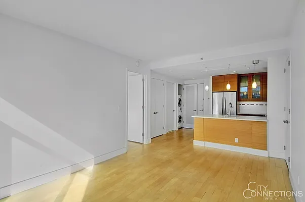 Rented by City Connections Realty | media 15