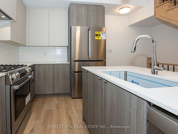 4th image of 138 Alton Cres