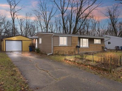 2657 Hampshire Rd, Ann Arbor, MI, 48104