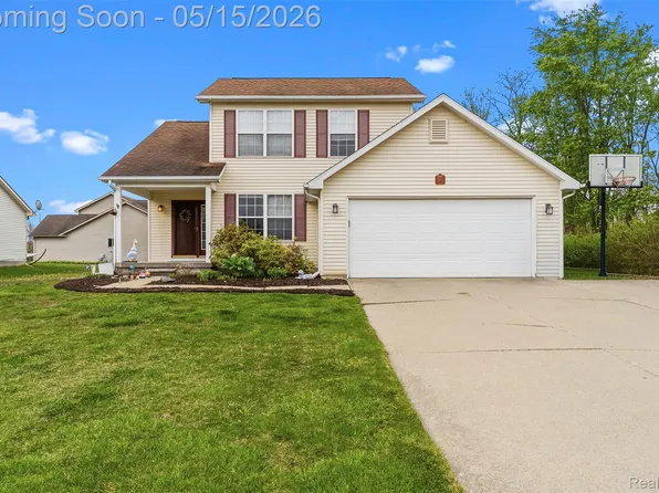 1265 Theresa Dr, Fenton, MI 48430