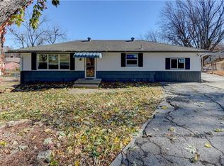 5409 Leona St, Saint Joseph, MO 64504