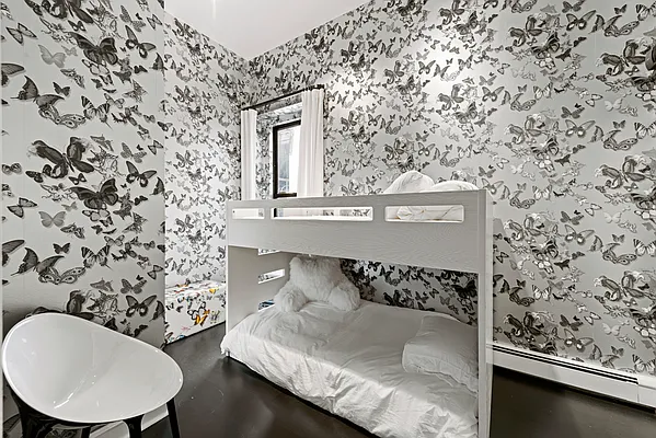 Sold by Compass | media 10