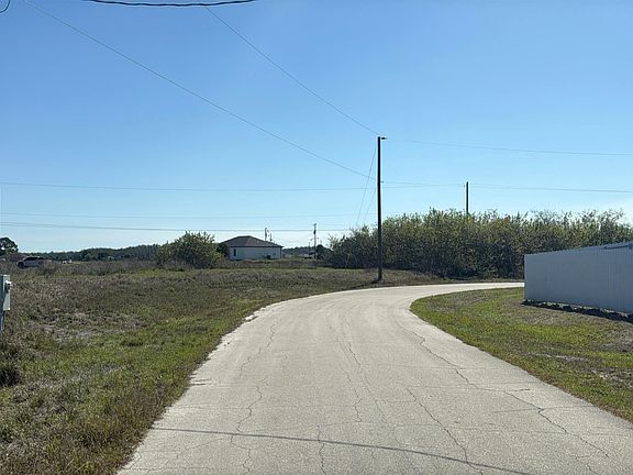 4th image of 9019 N Indio Cir