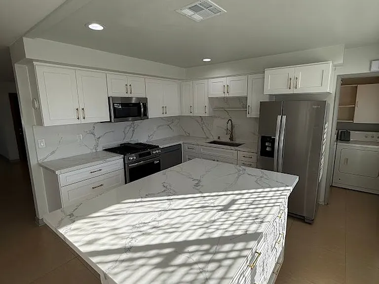 11725 Monogram Ave — Photo 11