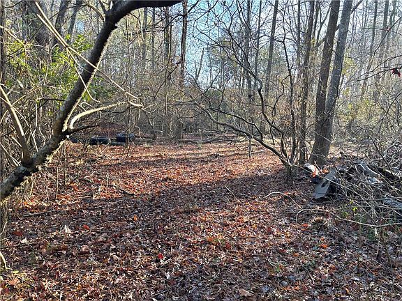 5th image of 3016 New Bridge Rd