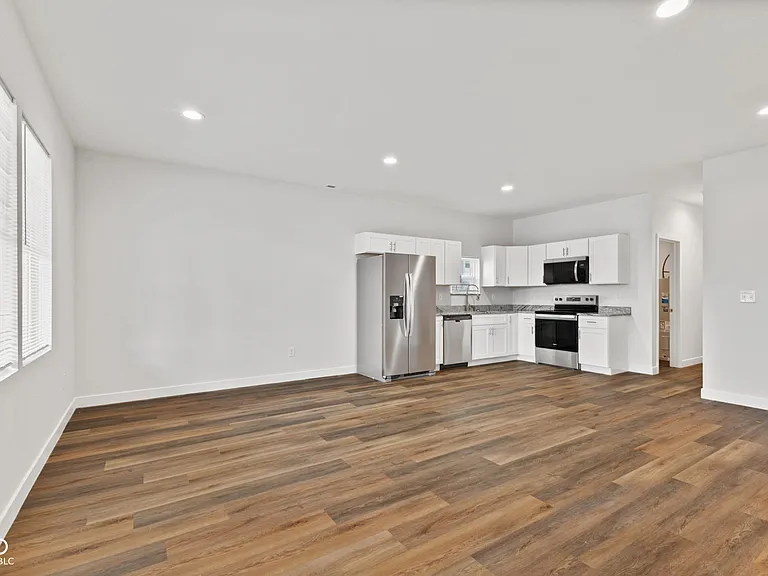 2711 Guilford Ave #A — Photo 4