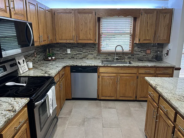 1200 Stillwater Rd — Photo 5