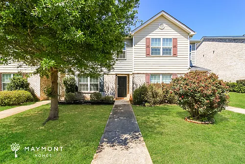 1535 Hydrangea Ln Photo 1