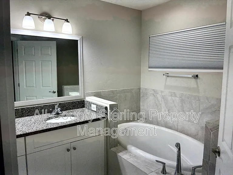 25107 SW 9th Ln — Photo 33