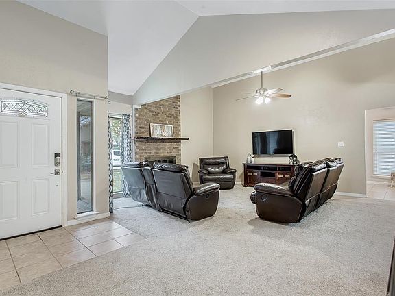 5th image of 1619 Rocky Point Dr