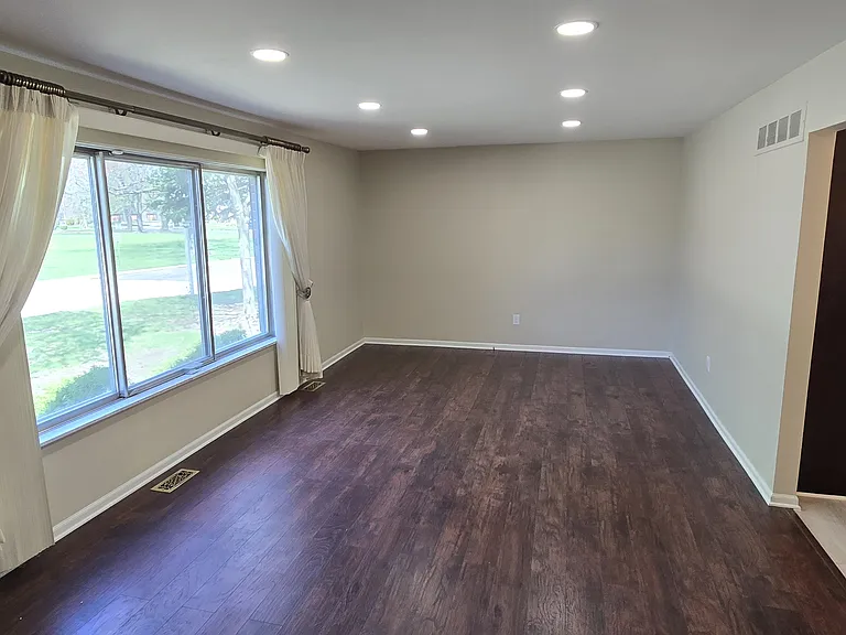 42206 Toddmark Ln — Photo 1