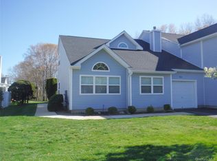 168 Hampton Vista Dr, Manorville, NY 11949