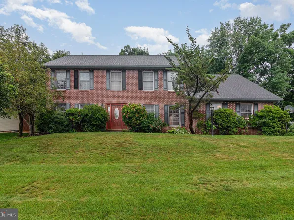 5865 Fox St, Harrisburg, PA 17112