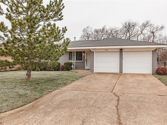 2nd image of 1109 Berwyck Dr