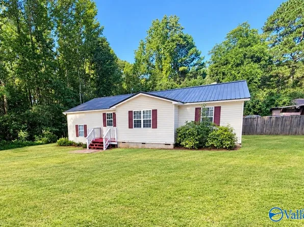 156 Dusty Dr SW, Arab, AL 35016